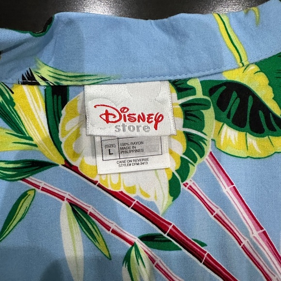 Vintage Disney Early 2000s Hawaiian Button-up Shirt - Picture 4 of 6